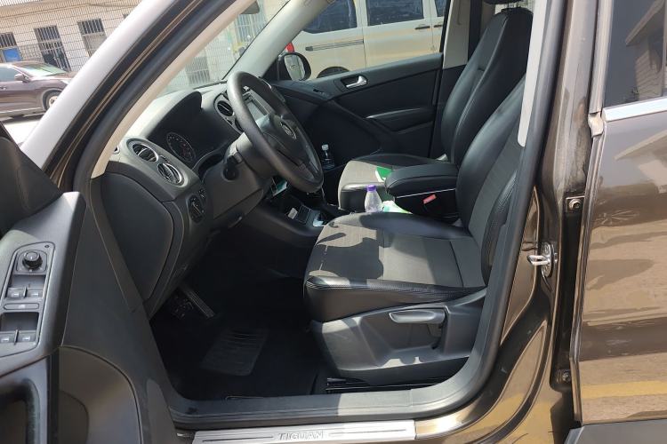 Used Volkswagen Tiguan 2013 1.8TSI Automatic Two-Wheel Drive Trend Edition Left Front Seat