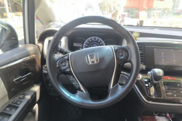 Used Honda Odyssey 2015 Updated Version 2.4L Smart Edition