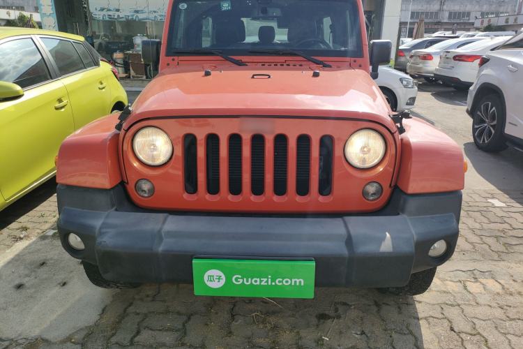 Used Jeep Wrangler 2015 3.0L Sahara Four-Door Edition
