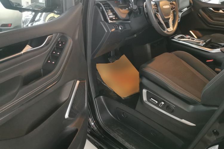 Used SAIC MAXUS G20 2021 PLUS 2.0T Gasoline Automatic Luxury Edition