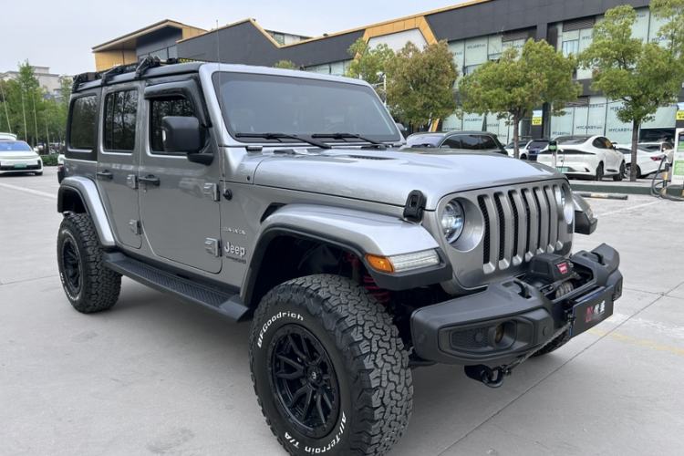 Used Jeep Wrangler 2021 2.0T Sahara Four-Door Edition Exterior 2