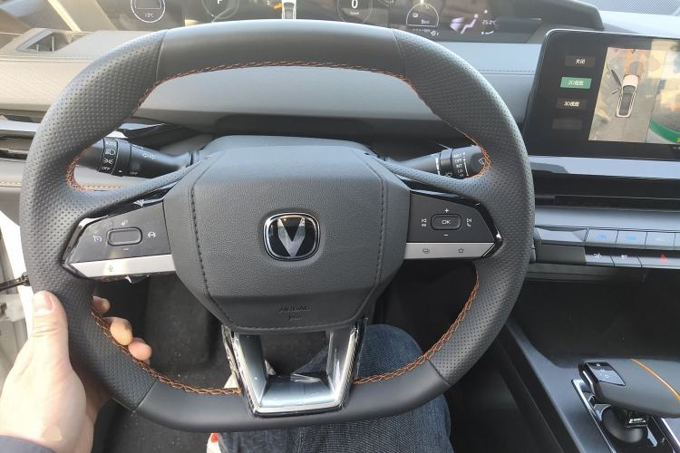 Used CHANGAN UNI-V iDD 2023 Zhidian iDD 1.5T 113km Smart & Fun Version (Rapid Edition) Steering Wheel