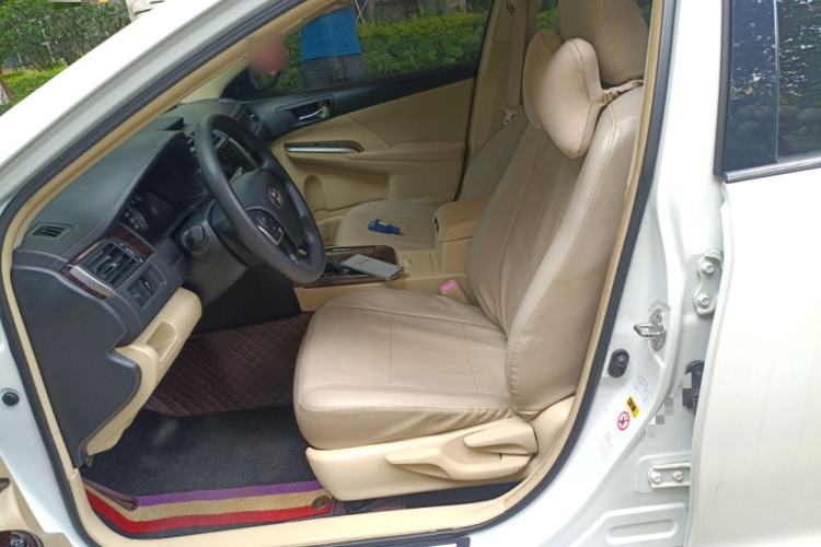 Used Toyota Camry 2016 2.0E 10th Anniversary Elite Edition
