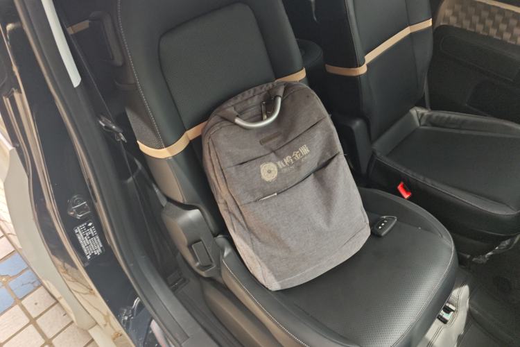 Used Baojun KiWi EV 2022 Artist Lite Edition Lithium Iron Phosphate Right Front Seat