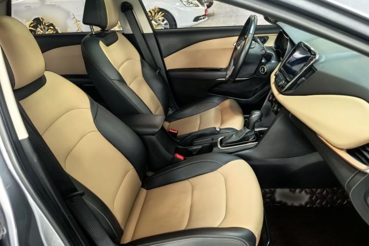 Used Chevrolet Monza 2021 320 Automatic Enjoyment Sunroof Edition Interior 5