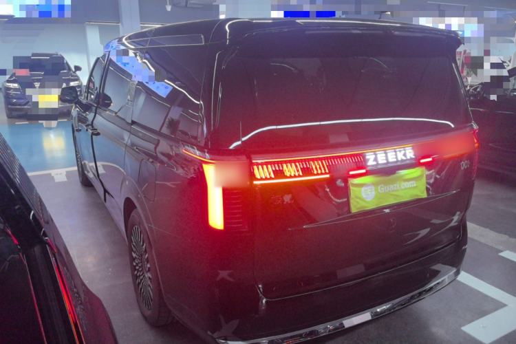 Used Zeekr 009 2024 7-Seater Walk-Through Version Four-Wheel Drive 108 kWh
