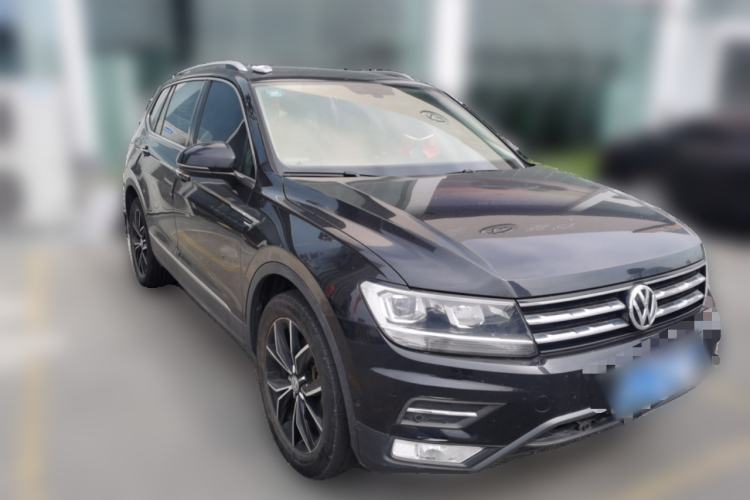 Used Volkswagen Tiguan L 2020 330TSI Automatic Two-Wheel Drive Smart Luxury Edition China VI Standard
