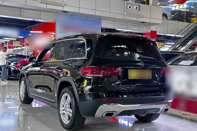 Used Mercedes-Benz GLB 2023 Refreshed GLB 200 Dynamic Edition Exterior 3