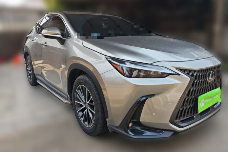 Used Lexus NX 2022 350h Front-Wheel-Drive Innovation Edition Front Right 45 Deg