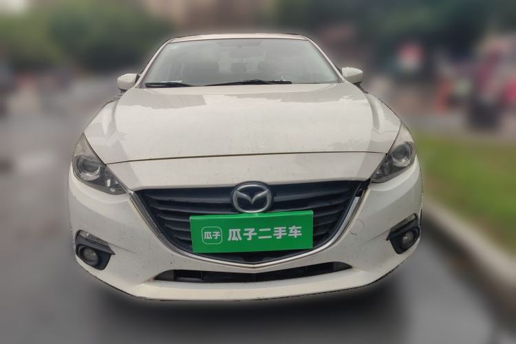 Used Mazda 3 Axela 2016 Sedan 1.5L Automatic Comfort Model
