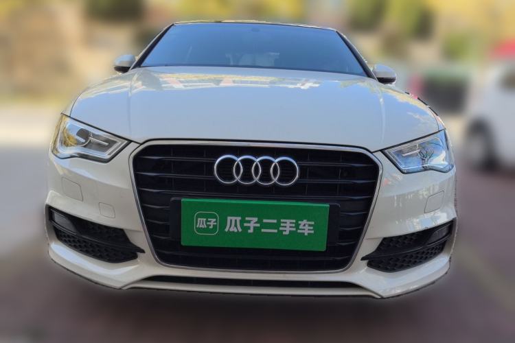 Used Audi A3 2014 Limousine 40 TFSI S line Comfort Model
