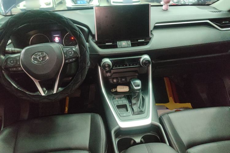 Used Toyota Wildlander 2022 Dual-Engine 2.5L E-CVT Two-Wheel Drive Luxury PLUS Edition
