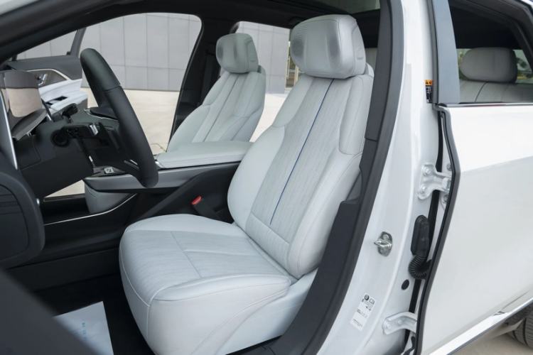 Used Cadillac LYRIQ 2022 Rear-Drive Long-Range Luxury Edition