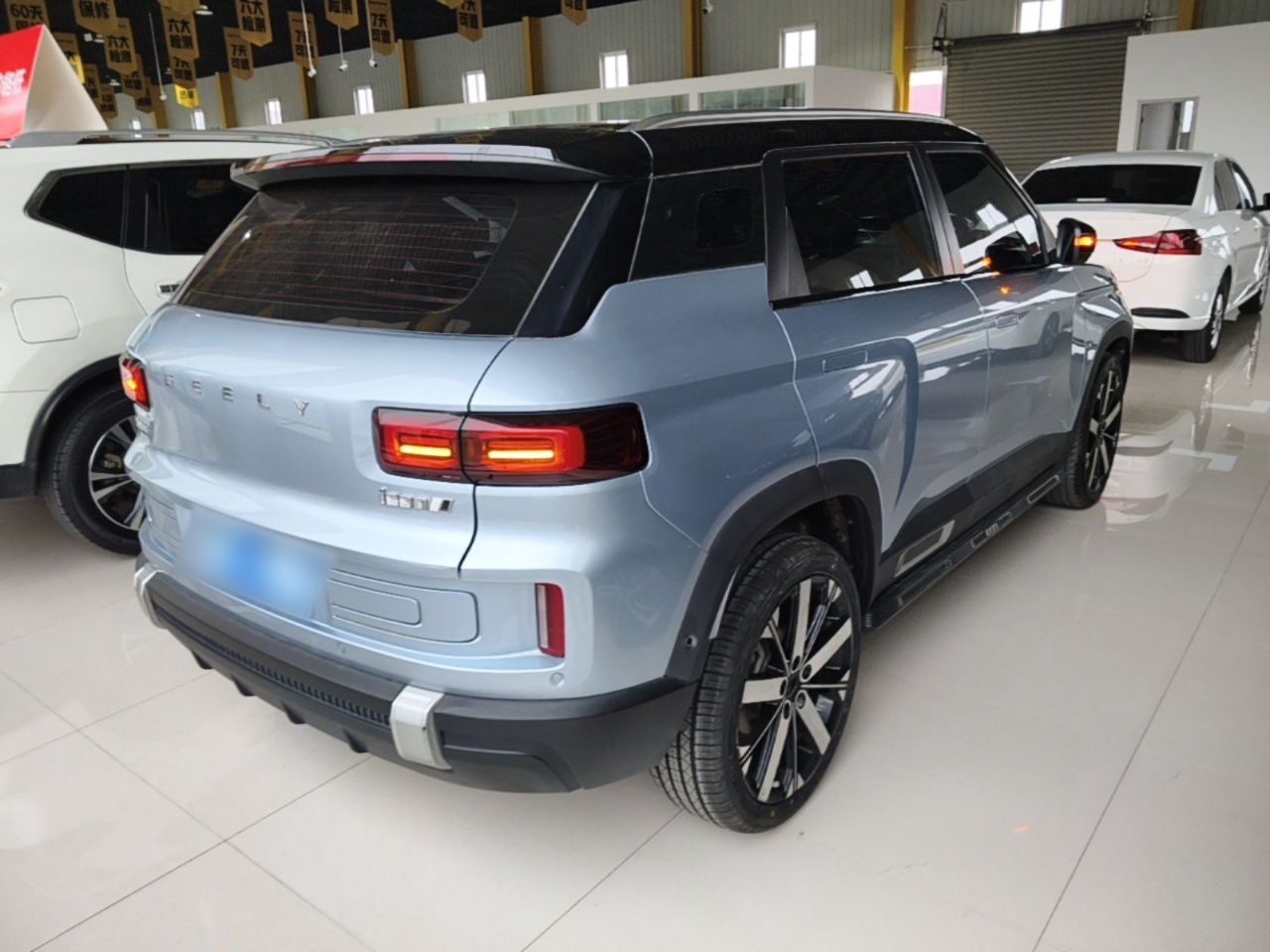 Geely Auto icon 2023 1.5TD Chocolate Luxe Edition — снимка 6