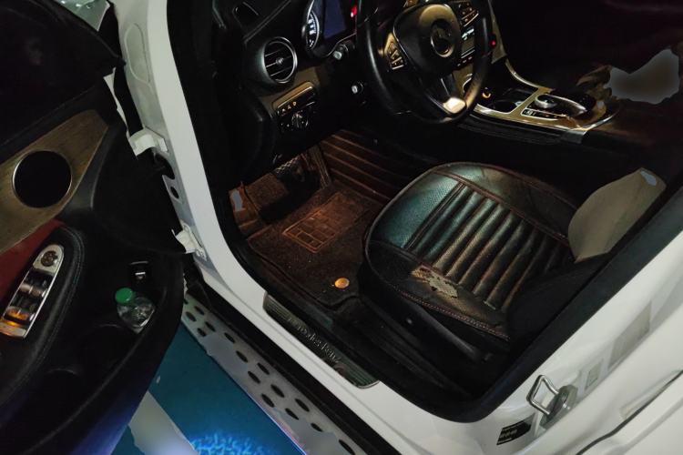 Used Mercedes-Benz GLC Coupe 2017 GLC 260 4MATIC Coupe SUV Driver Seat