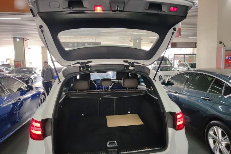 Used Mercedes-Benz GLC 2019 GLC 260 4MATIC Luxury Model
