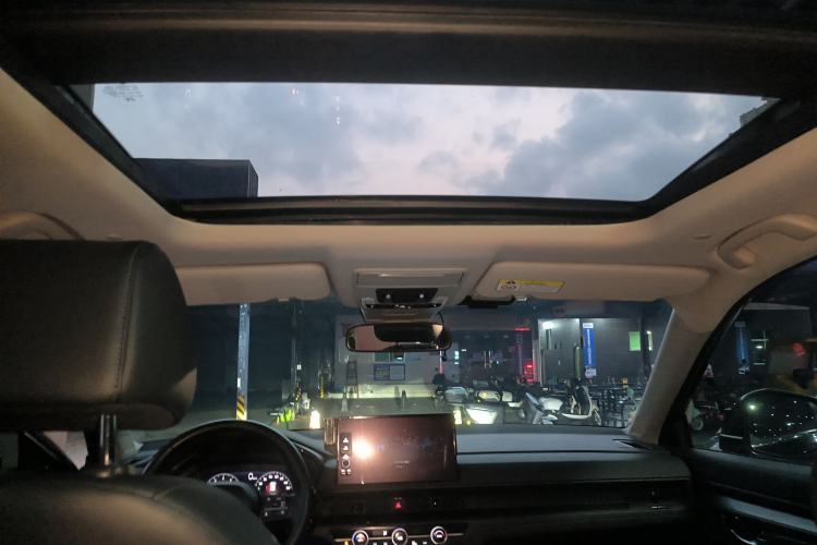 Used Honda CR-V 2023 240TURBO Two-Wheel-Drive Luxury Version 5 Seats Headliner