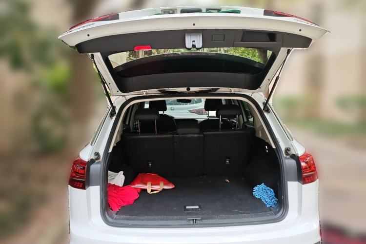 Used Volkswagen Tayron 2020 330TSI Two-Wheel Drive Luxury Smart Connectivity Version Trunk