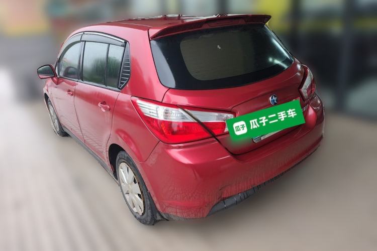 Used Venucia R50 2015 1.6L Automatic Fashion Edition Rear Left 45 Deg