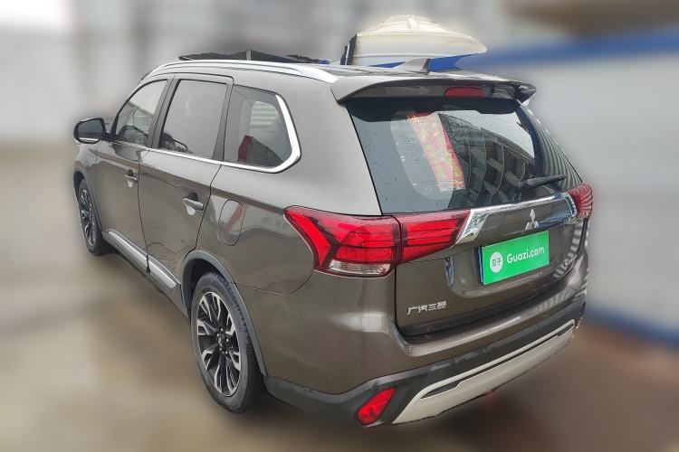 Used Mitsubishi Outlander 2019 2.0L Two-Wheel Drive Comfort Edition 5 Seats China V Standard Rear Left 45 Deg