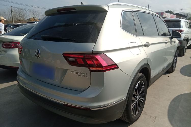 Used Volkswagen Tiguan L 2019 330TSI Automatic Two-Wheel Drive Panoramic Comfort Edition China VI Standard
