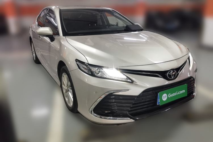 Used Toyota Camry 2021 2.0G Luxury Edition
