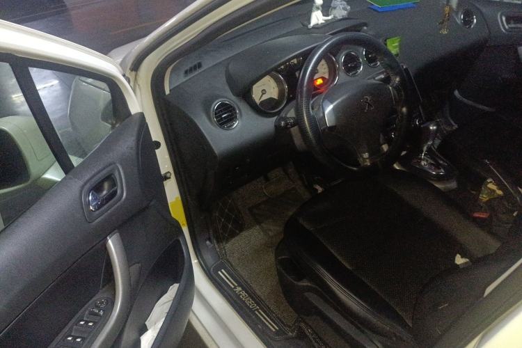 Used Peugeot 408 2013 2.0L Automatic Luxury Edition
