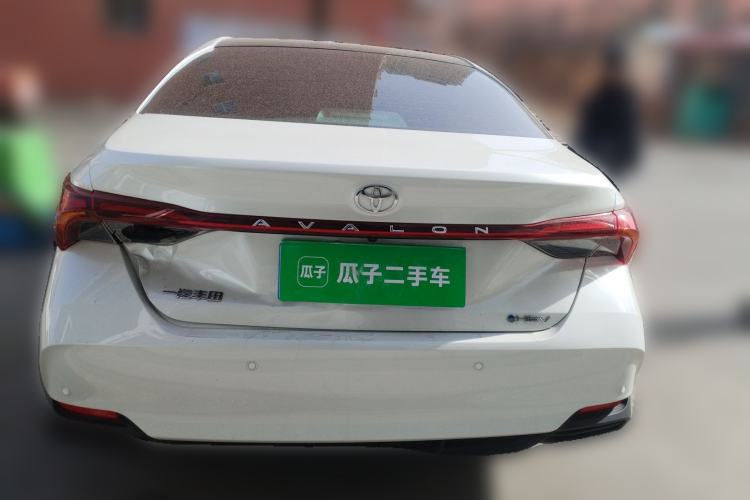 Used Toyota Avalon 2024 Dual-Motor 2.0L Luxury Edition