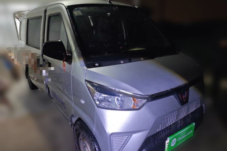 Used Wuling EV50 2020 All-Electric Van Logistics Vehicle with Ningde-Heated Battery
