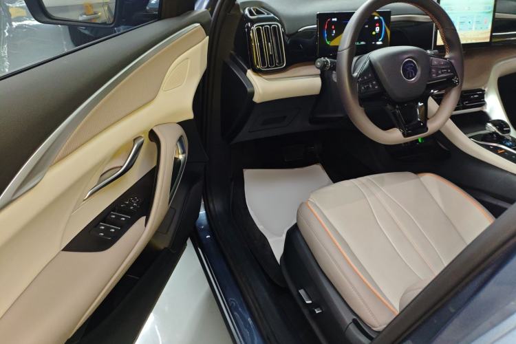 Used BYD Song Pro New Energy 2024 HONOR Edition DM-i 71KM Navigation Model