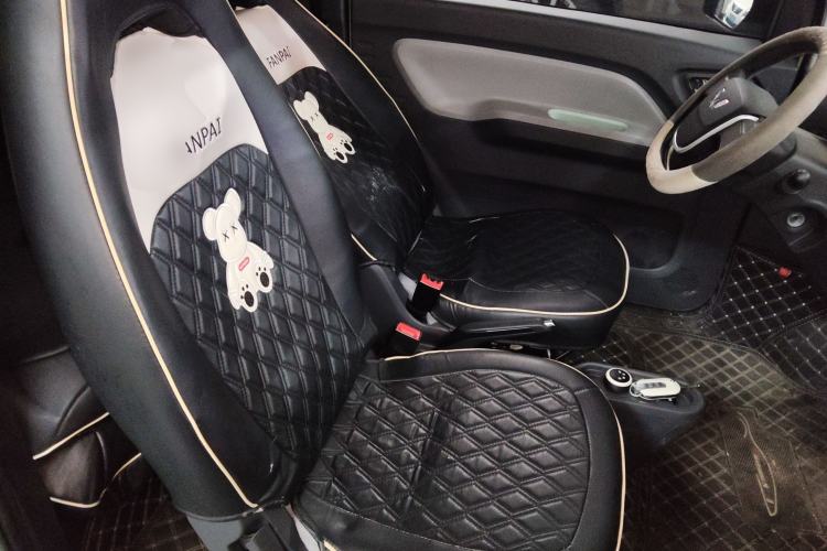 Used Wuling Hongguang MINIEV 2022 Macaron Premium Model – Lithium Iron Phosphate Right Front Seat