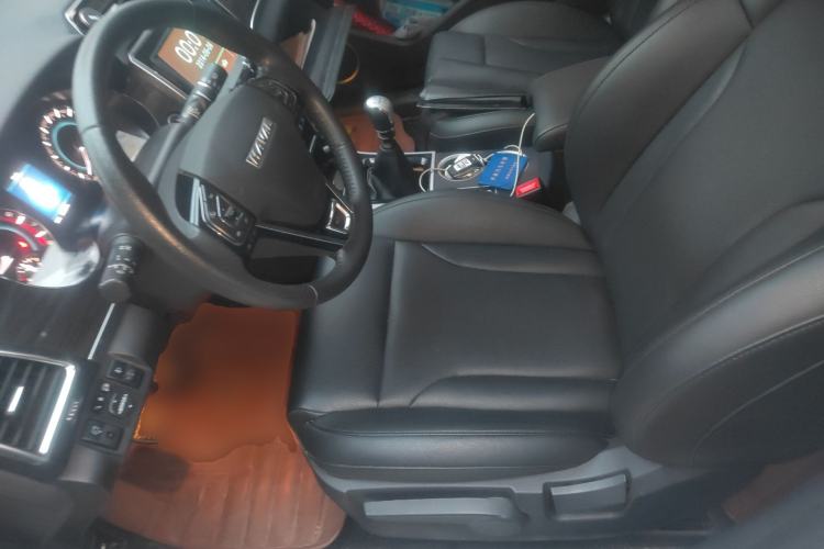 Used Haval H2 2016 Red-Label 1.5T Manual Two-Wheel Drive Luxury Model