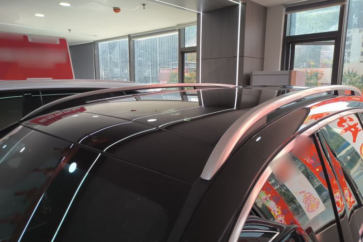 Used Mercedes-Benz GLC 2023 Facelift GLC 260 L 4MATIC Dynamic Version 5 Seats Roof