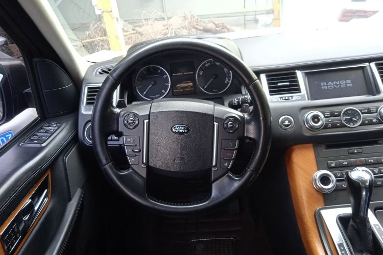 Used Land Rover Range Sport 2011 5.0 NA V8 HSE Steering Wheel