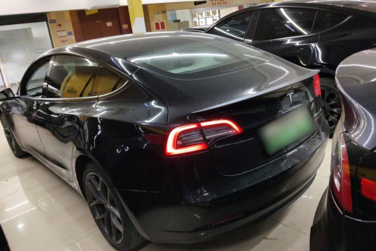 Used Tesla Model 3 2021 Performance High-Performance All-Wheel-Drive Version 3D6 Exterior 2