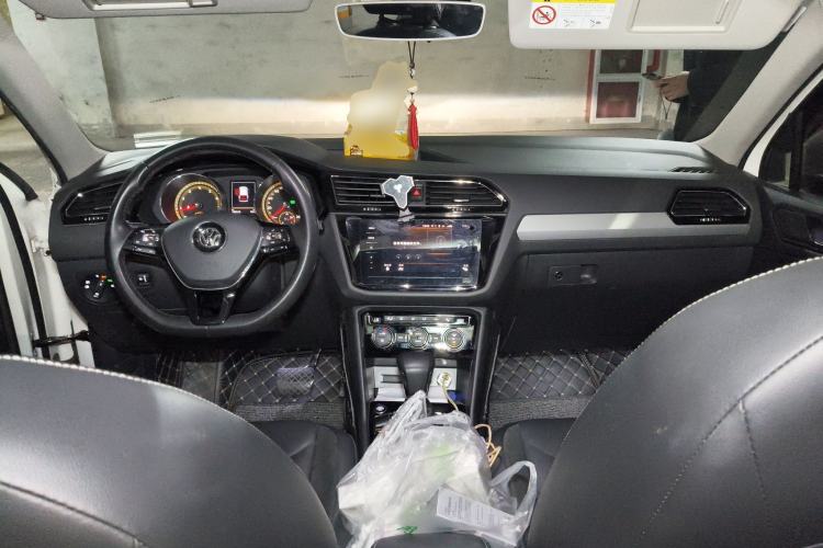 Used Volkswagen Tiguan L 2020 330TSI Automatic Two-Wheel Drive Smart Luxury Edition China VI Standard