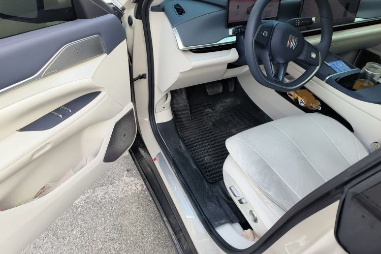 Used Buick L7 2025 Model Luxury Leisure Smart Driving Edition