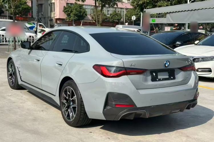 Used BMW i4 2022 eDrive40
