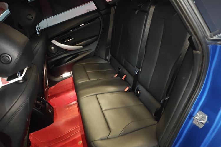 Used BMW 3 Series GT 2018 320i M Sport Edition Left Rear Seat