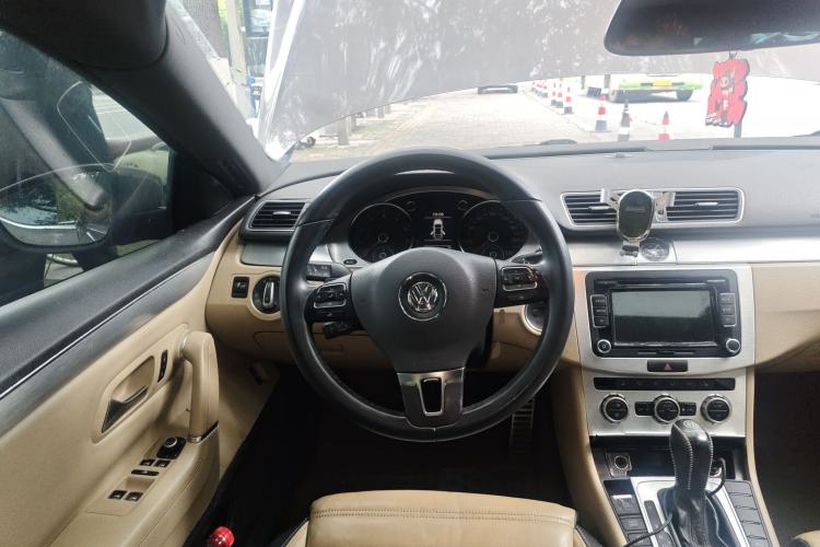Used Volkswagen FAW-Volkswagen CC 2013 1.8TSI Prestige Model Steering Wheel