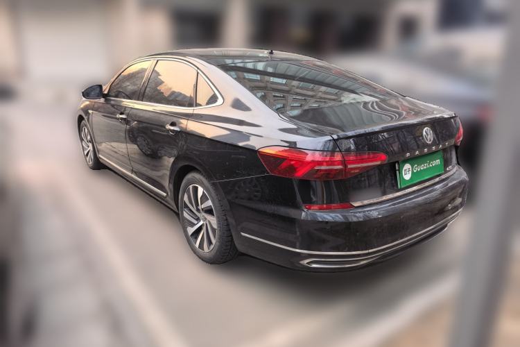 Used Volkswagen Passat New Energy 2019 430 PHEV Hybrid Luxury Edition Rear Left 45 Deg