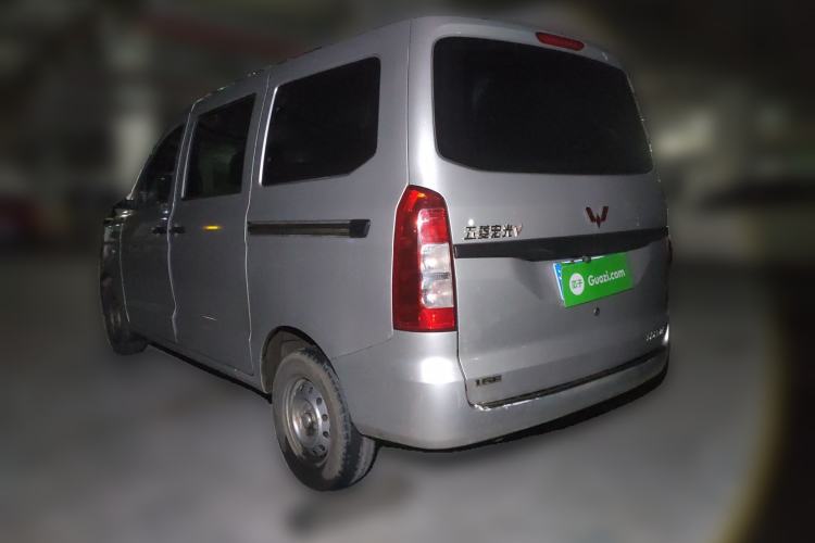 Used Wuling Hongguang V 2022 1.5L Jingqu Edition Enclosed-Window Vehicle with Hydraulic Power Steering LAR Rear Left 45 Deg