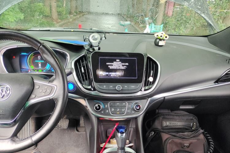 Used Buick VELITE 5 2017 Urban Extended-Range Model Center Console