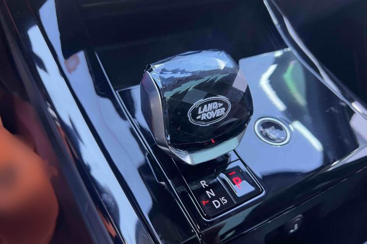 Used Land Rover Range Sport 2024 400PS Dynamic SE Interior 4
