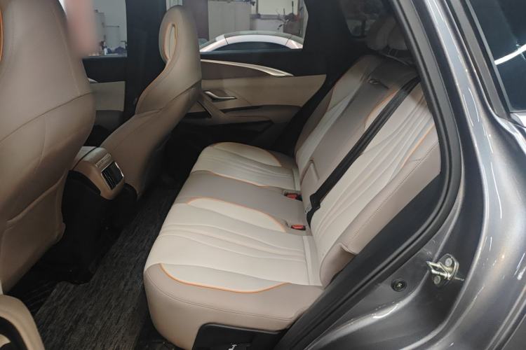 Used BYD Song Pro New Energy 2024 HONOR Edition DM-i 71KM Navigation Model
