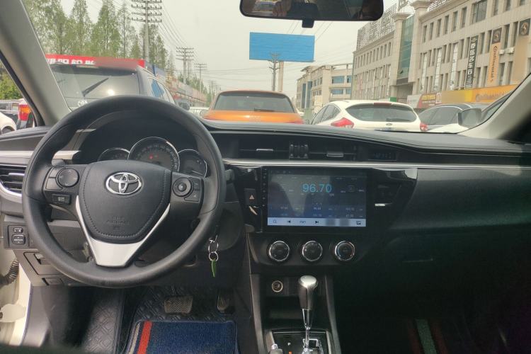 Used Toyota Levin 2014 1.6G CVT Elite Edition Center Console
