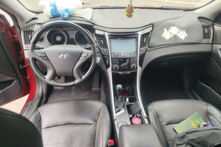 Used Hyundai Sonata 2011 2.0L Automatic Luxury Edition
