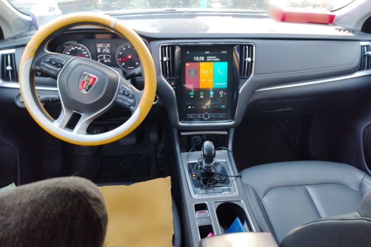 Used Roewe i6 2020 PLUS 1.6L CVT 4G Connected Glory Flagship Edition