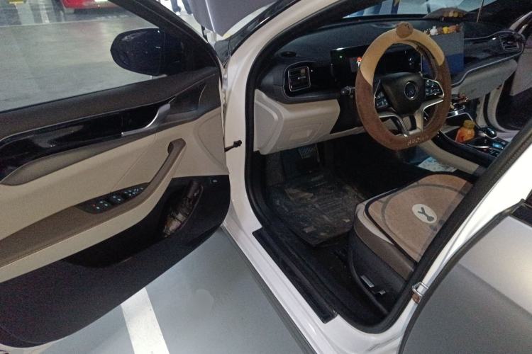 Used BYD Qin PLUS 2024 Honor Edition EV 420KM Beyond Model