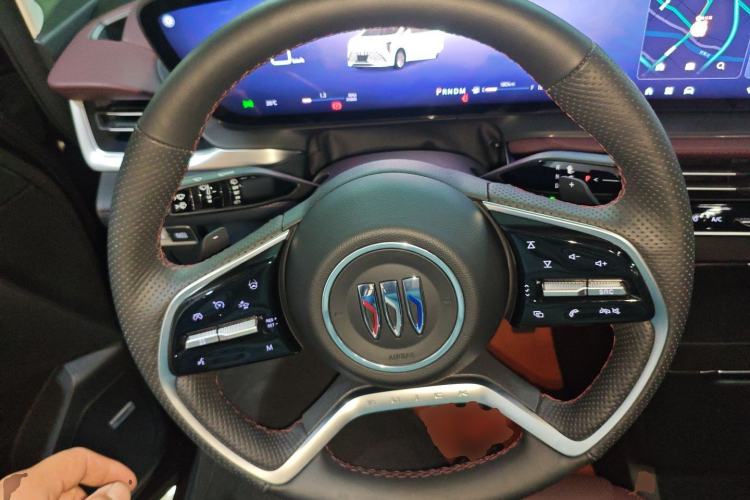 Used Buick Century 2025 2.0T Seven-Seater Yinshi Edition Steering Wheel